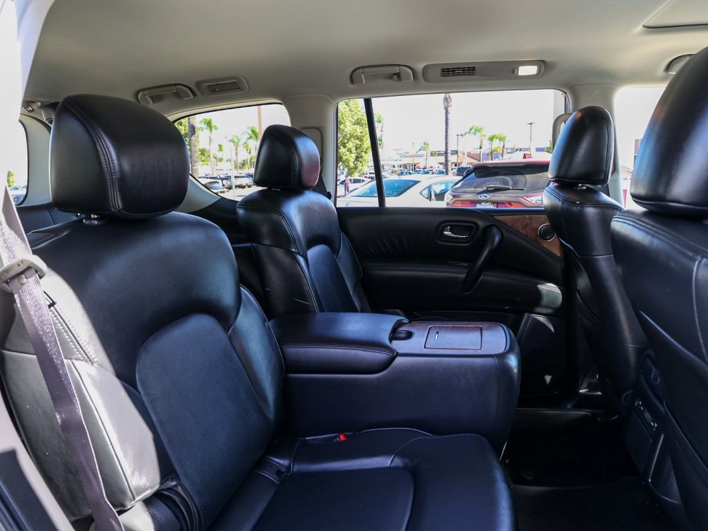 Used 2024 Nissan Armada SL w/ Captain's Chairs Package image 18