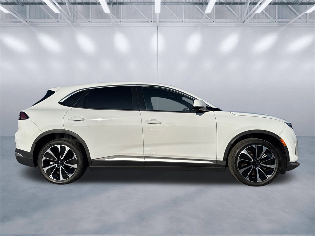 New 2025 VinFast VF 8 Plus image 3