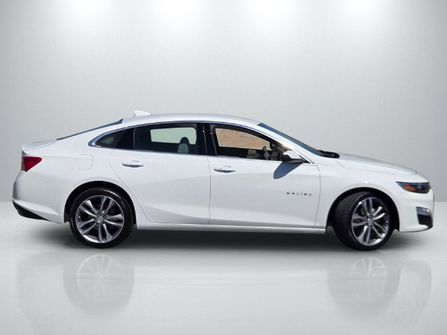 Used 2025 Chevrolet Malibu LT FWD image 3