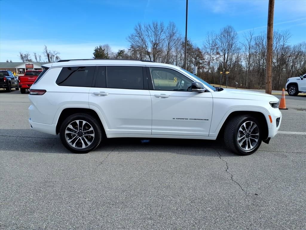 Used 2021 Jeep Grand Cherokee L Overland w/ Advanced Protech Group III image 3