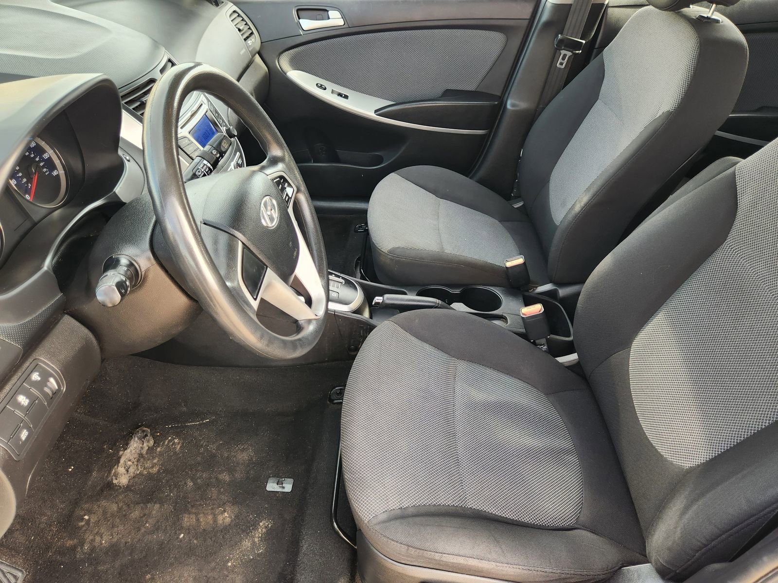 Used 2014 Hyundai Accent GS image 13