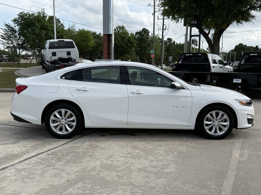 Used 2024 Chevrolet Malibu LT FWD image 3