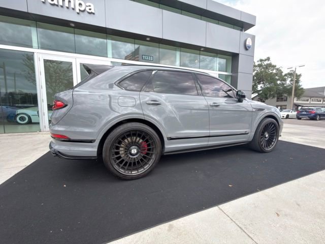Used 2022 Bentley Bentayga AWD/4WD image 4