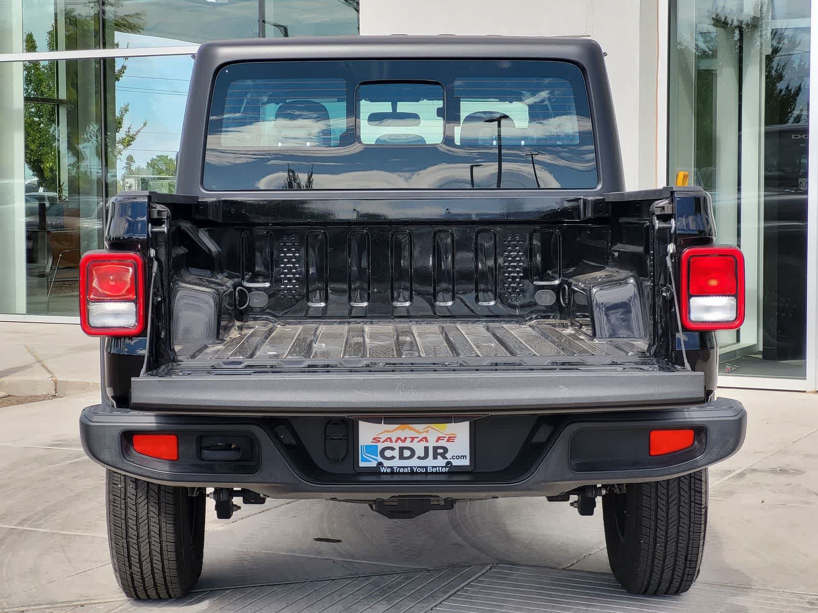 Used 2025 Jeep Gladiator Sport AWD/4WD image 27