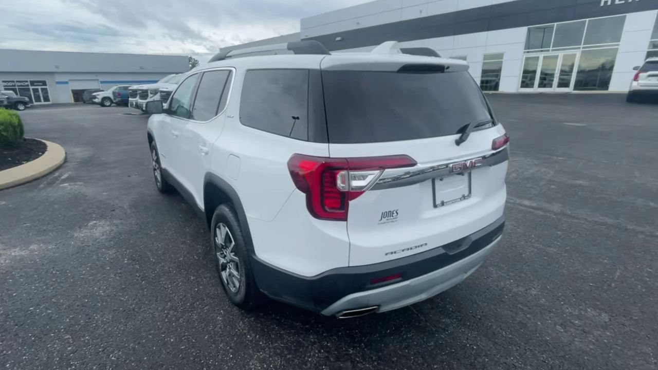 Used 2023 GMC Acadia SLT w/ Preferred Package FWD image 8