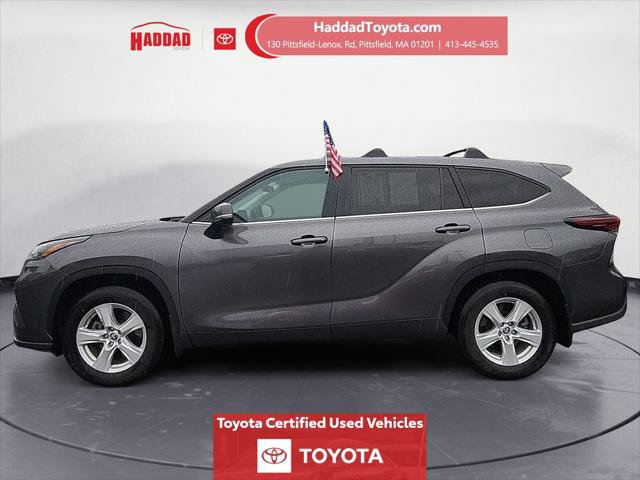 Certified 2024 Toyota Highlander LE AWD/4WD image 2