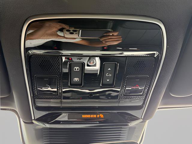 Certified 2023 Land Rover Range Rover SE image 20