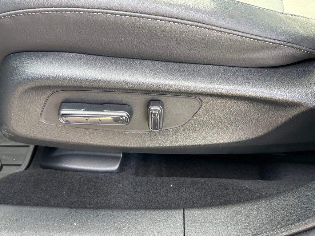 Certified 2025 Acura ADX AWD image 29