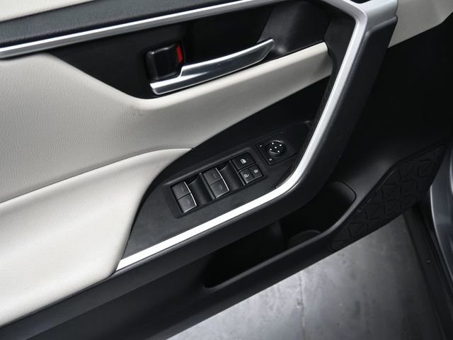 Certified 2022 Toyota RAV4 XLE image 21