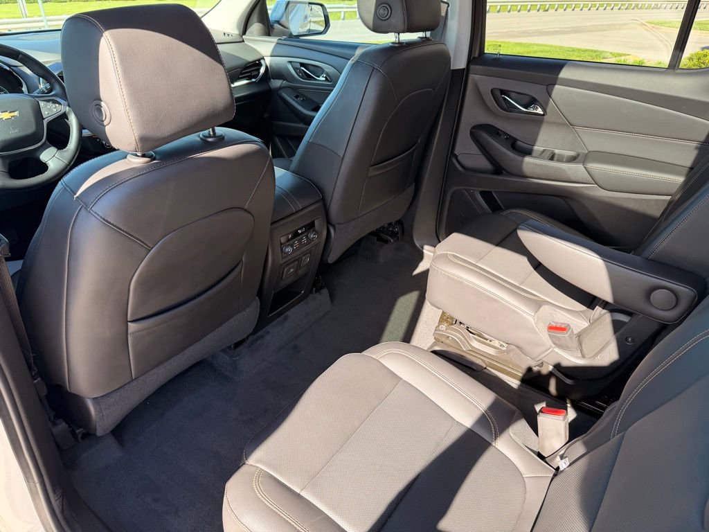 Used 2021 Chevrolet Traverse Premier w/ LPO, Floor Liner Package AWD/4WD image 33