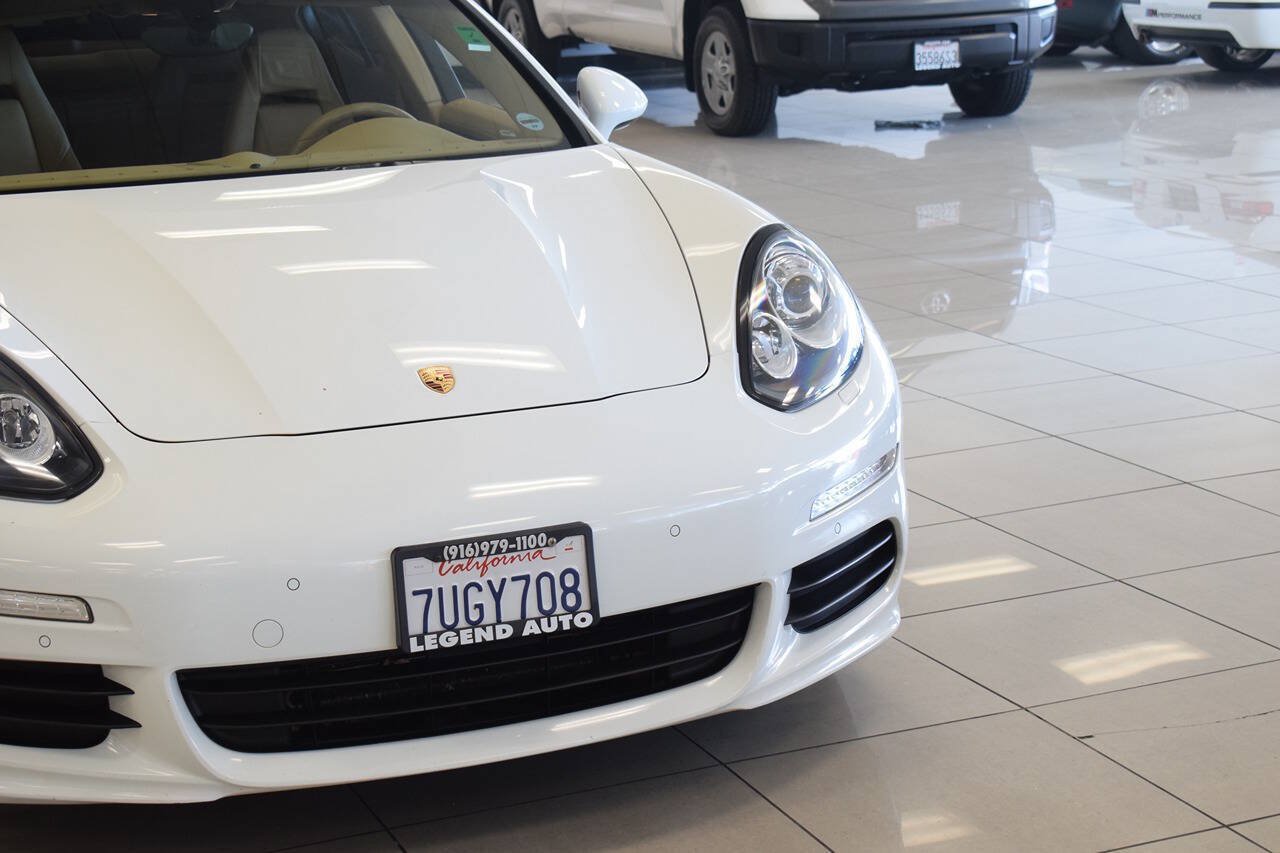 Used 2016 Porsche Panamera AWD/4WD image 9