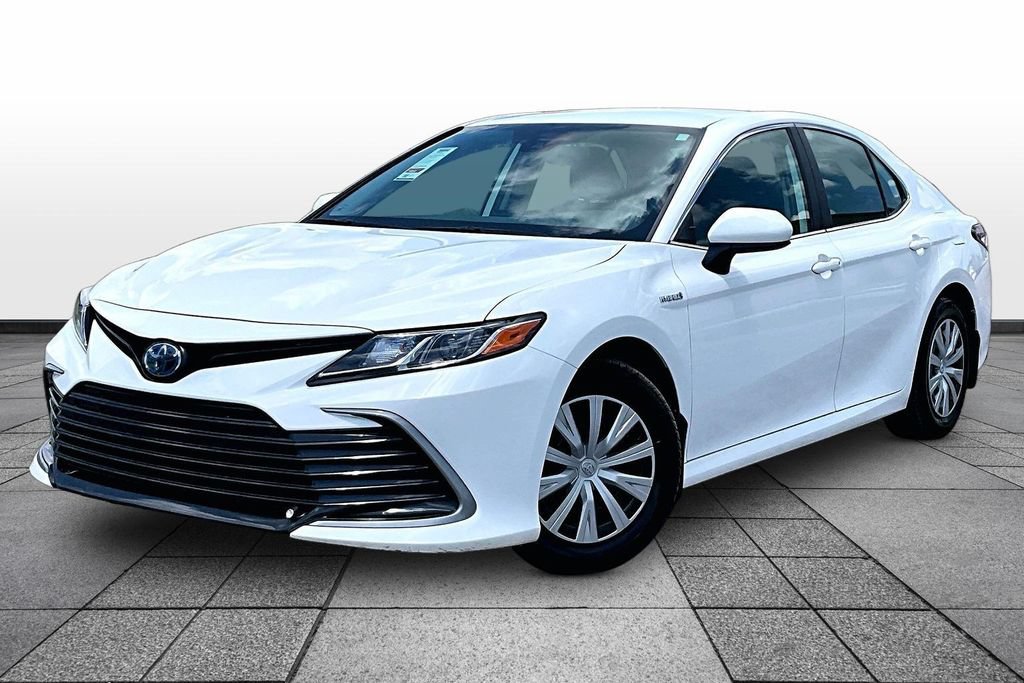 Used 2021 Toyota Camry LE w/ Protection Package (Q2) (TMS) FWD image 1
