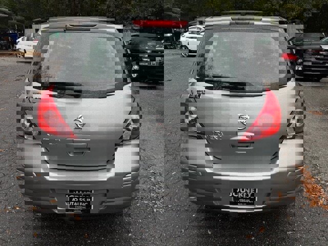 Used 2012 Nissan Versa 1.8 S image 3