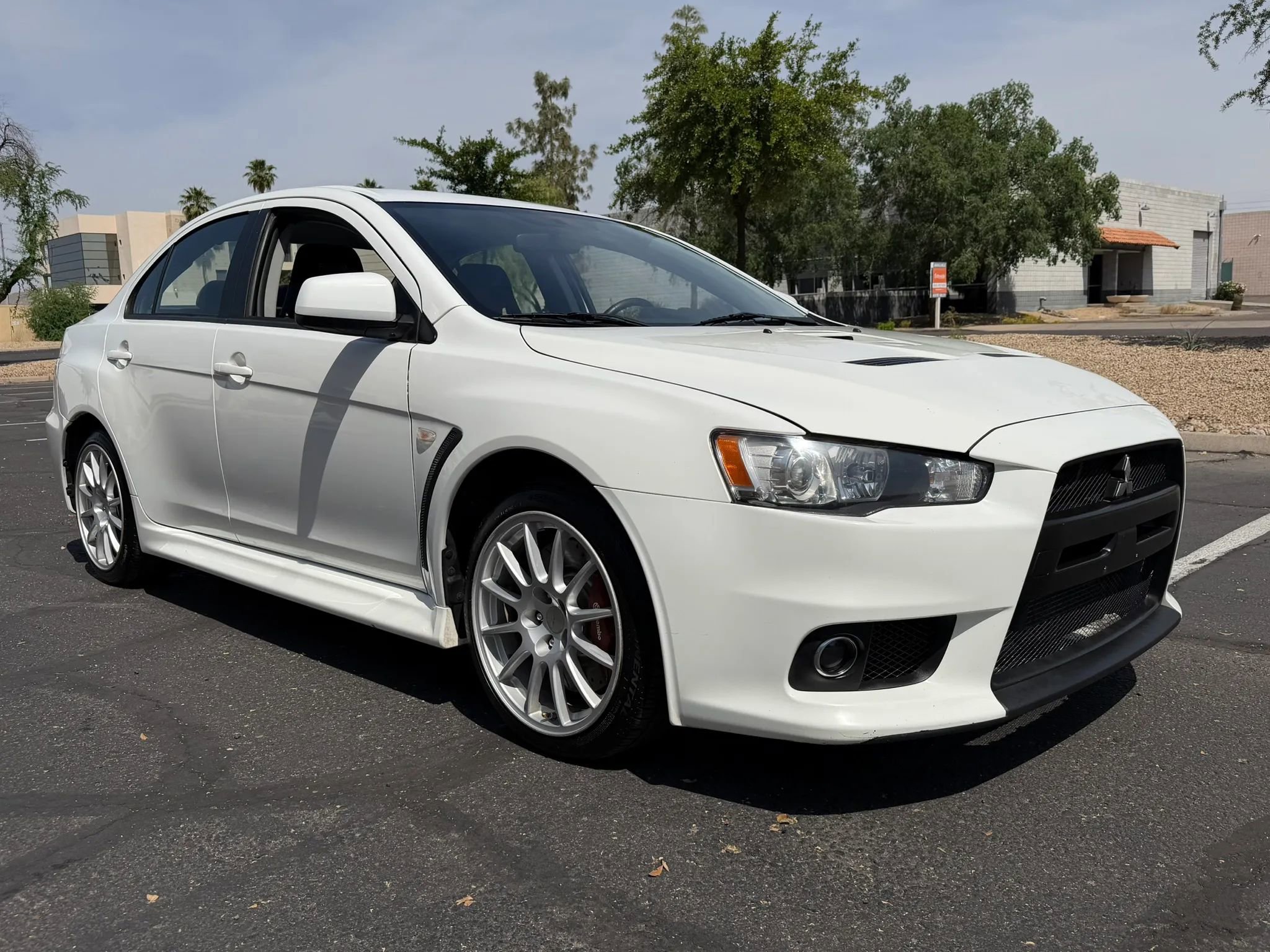 Used 2011 Mitsubishi Lancer Evolution GSR image 11