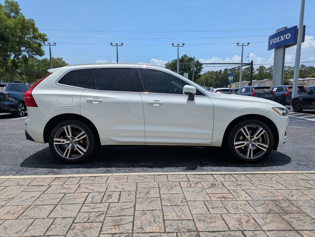 Used 2020 Volvo XC60 T5 Momentum FWD image 7