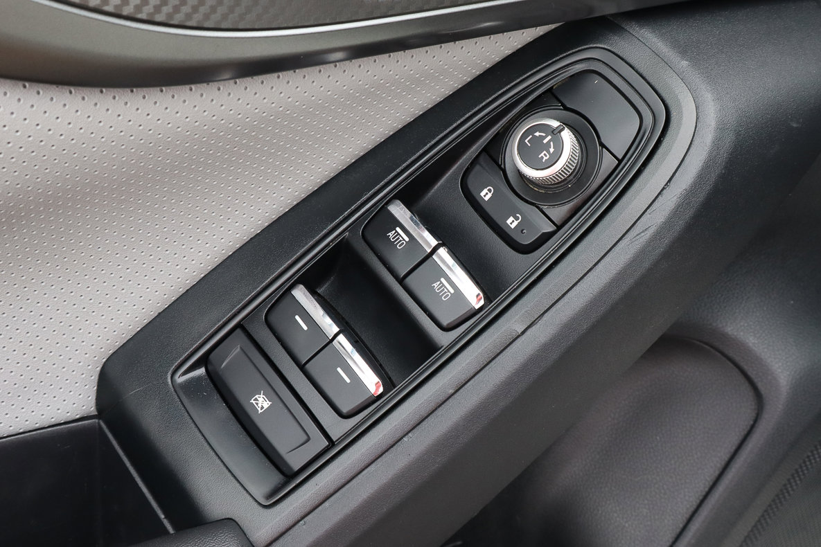 Used 2023 Subaru Crosstrek 2.5i Limited w/ Popular Package #3 image 14