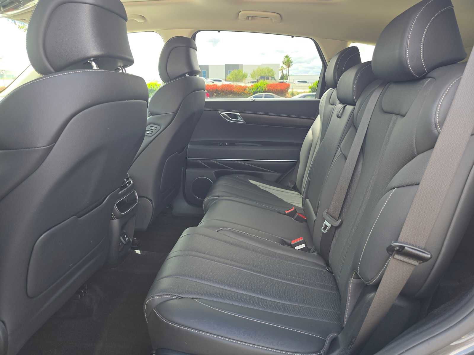 Used 2024 Genesis GV80 3.5T image 18