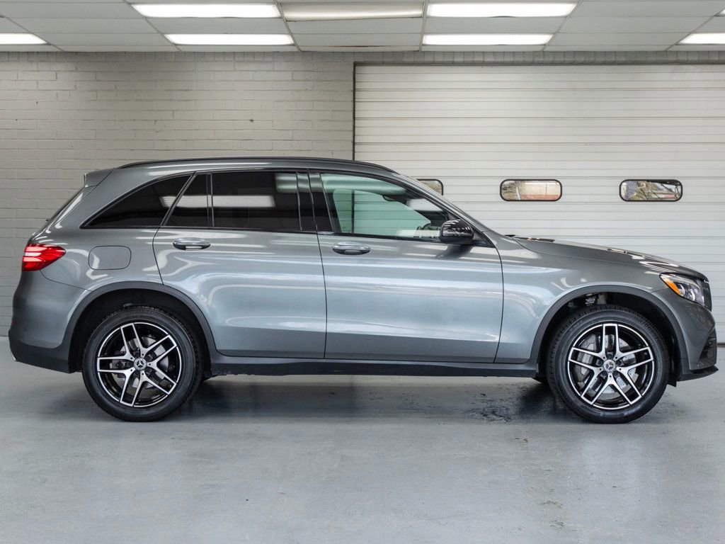 Used 2017 Mercedes-Benz GLC 300 4MATIC image 3