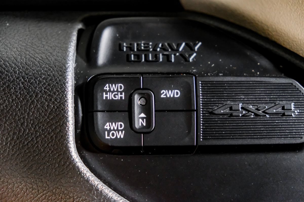 Used 2024 RAM 3500 Laramie AWD/4WD image 24