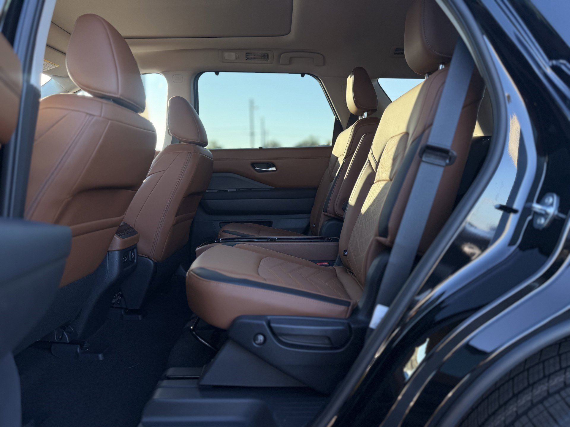 New 2025 Nissan Pathfinder Platinum image 15