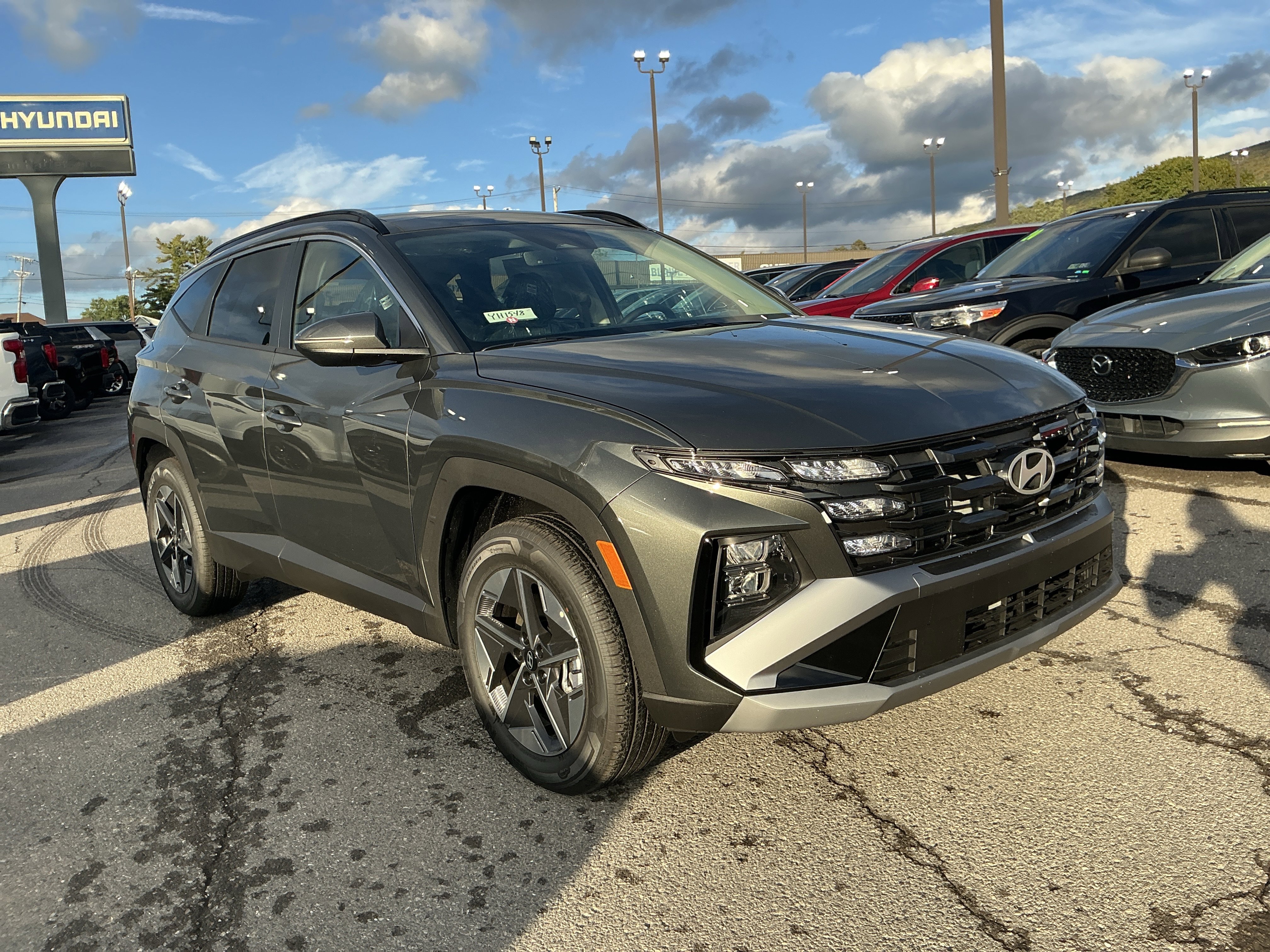 New 2025 Hyundai Tucson SEL image 1