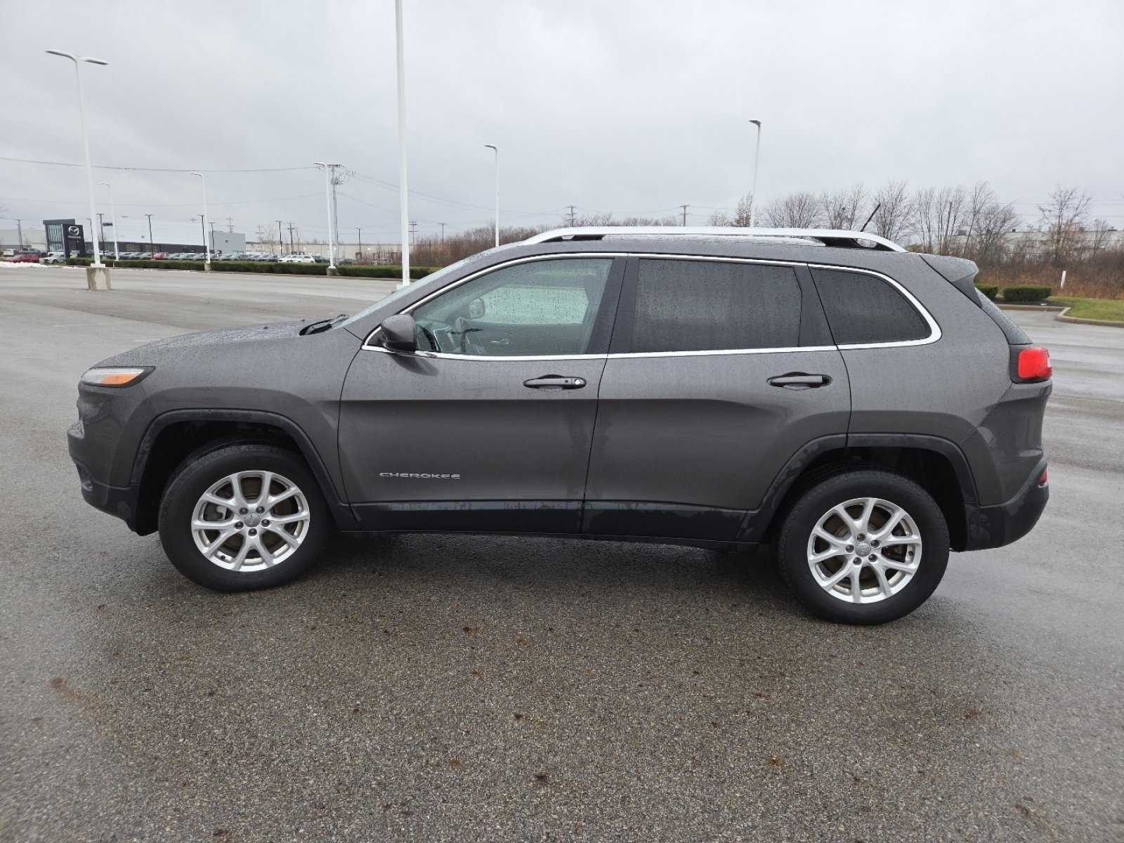 Used 2014 Jeep Cherokee Latitude w/ Comfort/Convenience Group image 14