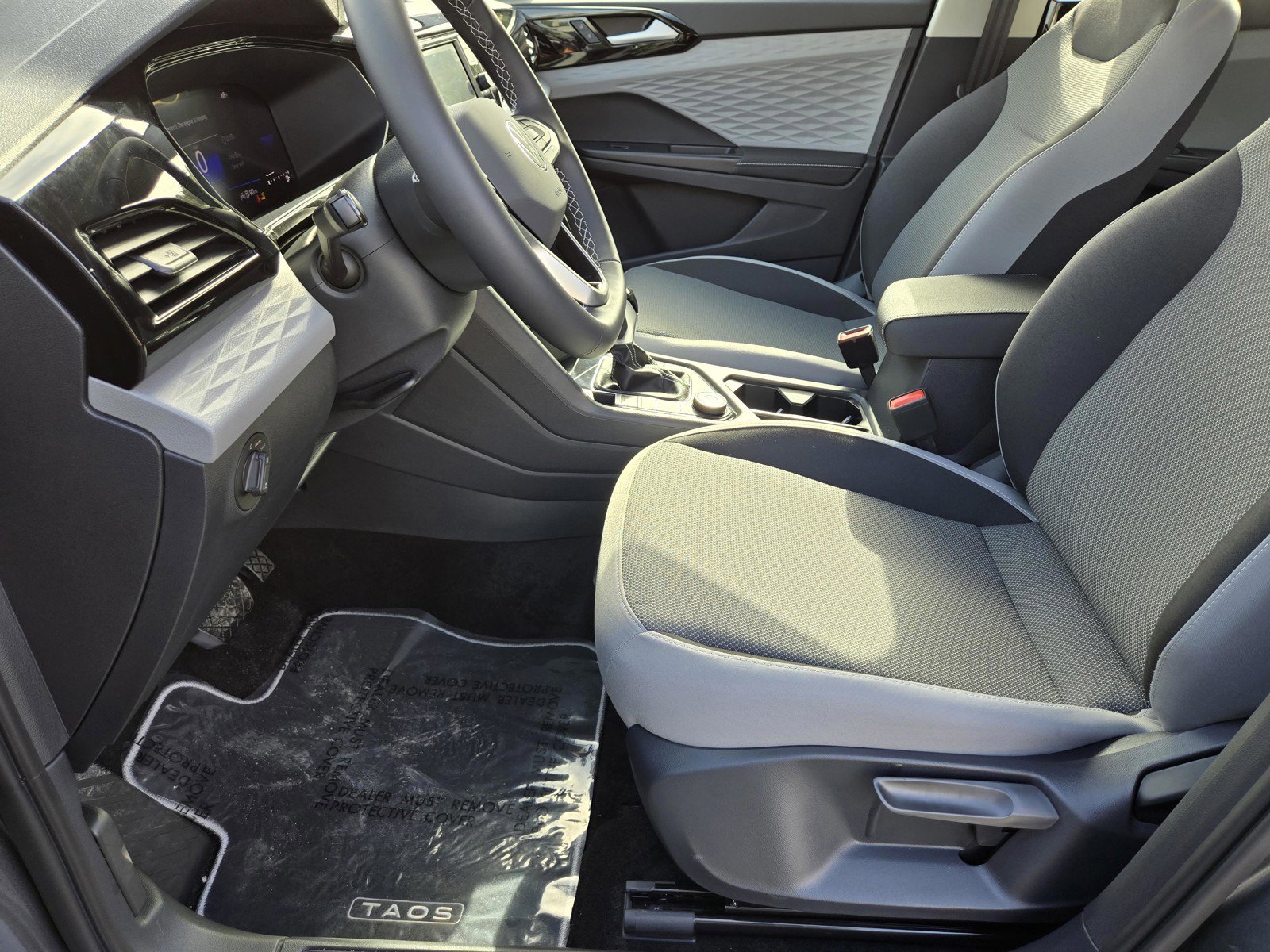 Used 2024 Volkswagen Taos S image 13