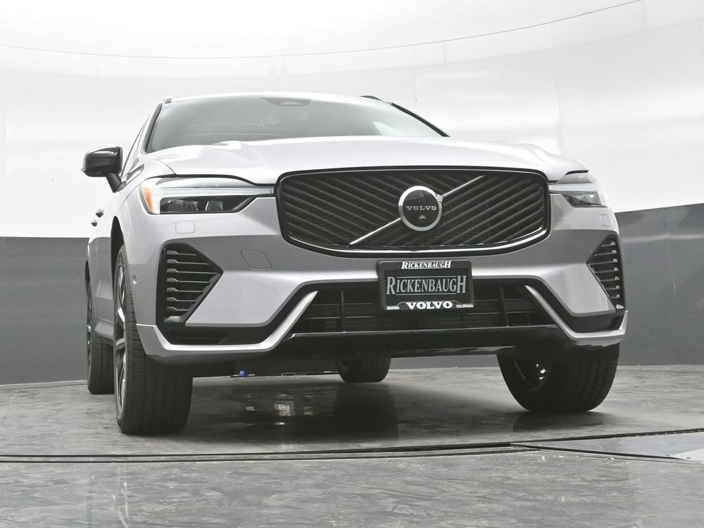 New 2026 Volvo XC60 T8 Plus w/ Climate Package PRO AWD/4WD image 22