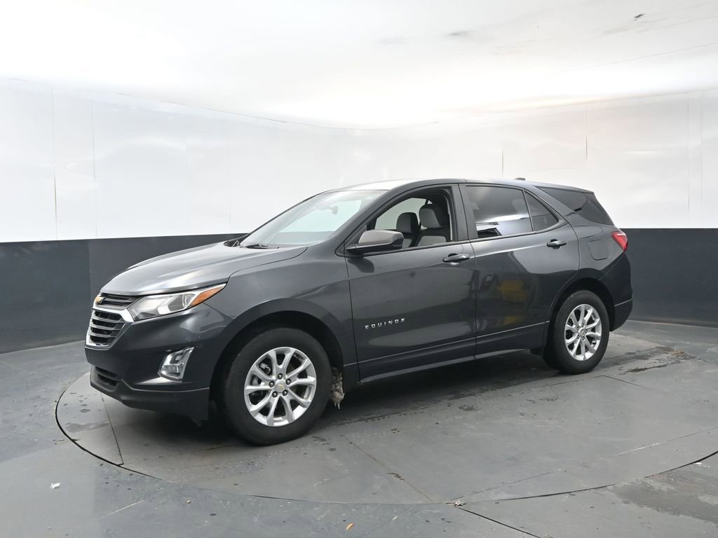 Used 2021 Chevrolet Equinox LS w/ LS Convenience Package image 2