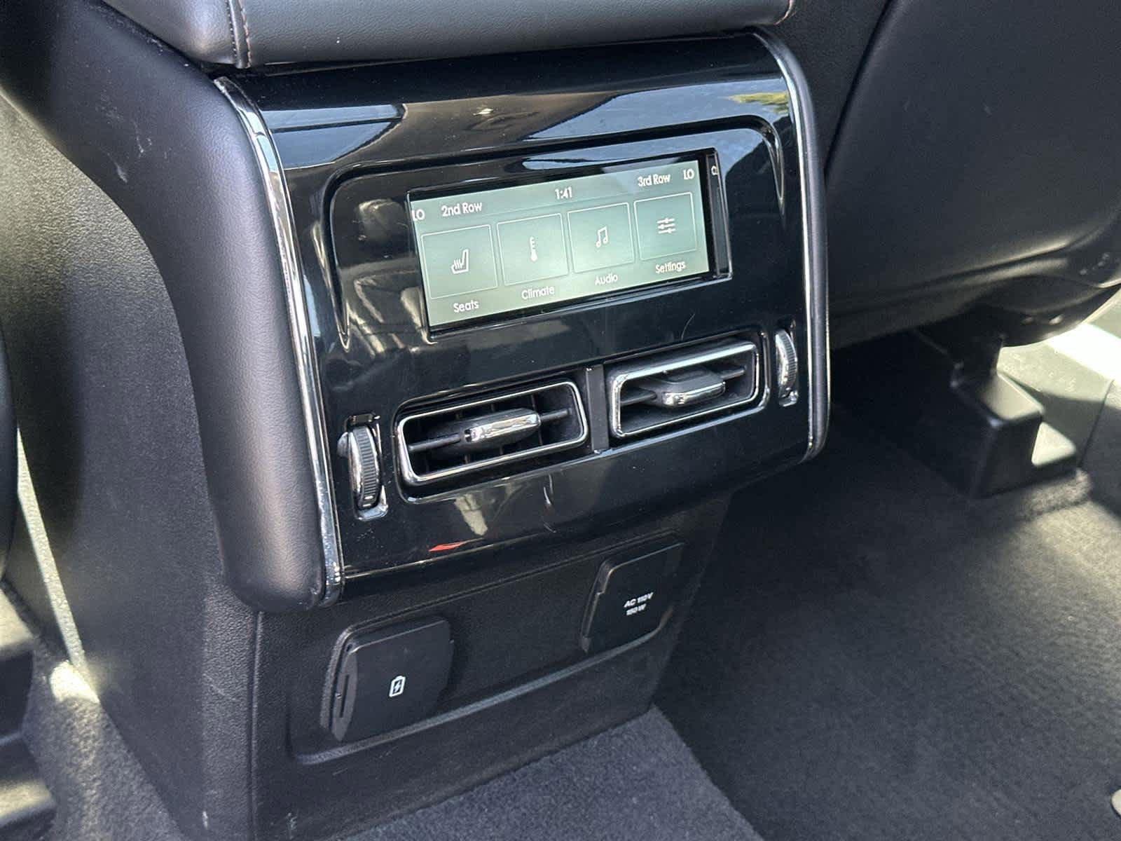 Used 2020 Lincoln Aviator Reserve w/ Equipment Group 201A image 31