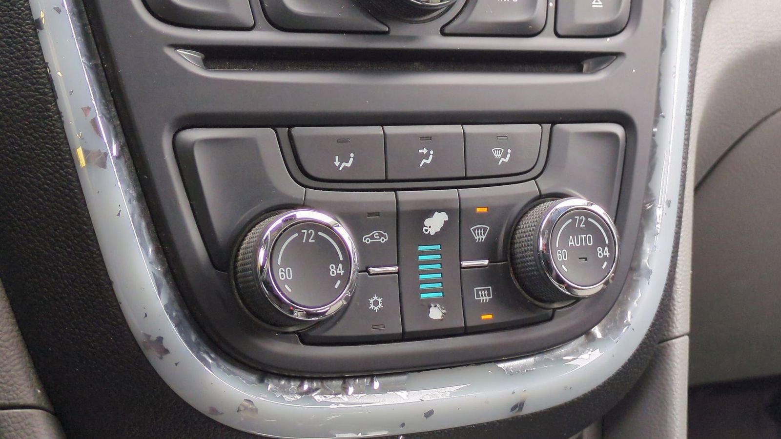 Used 2016 Buick Encore Convenience image 32