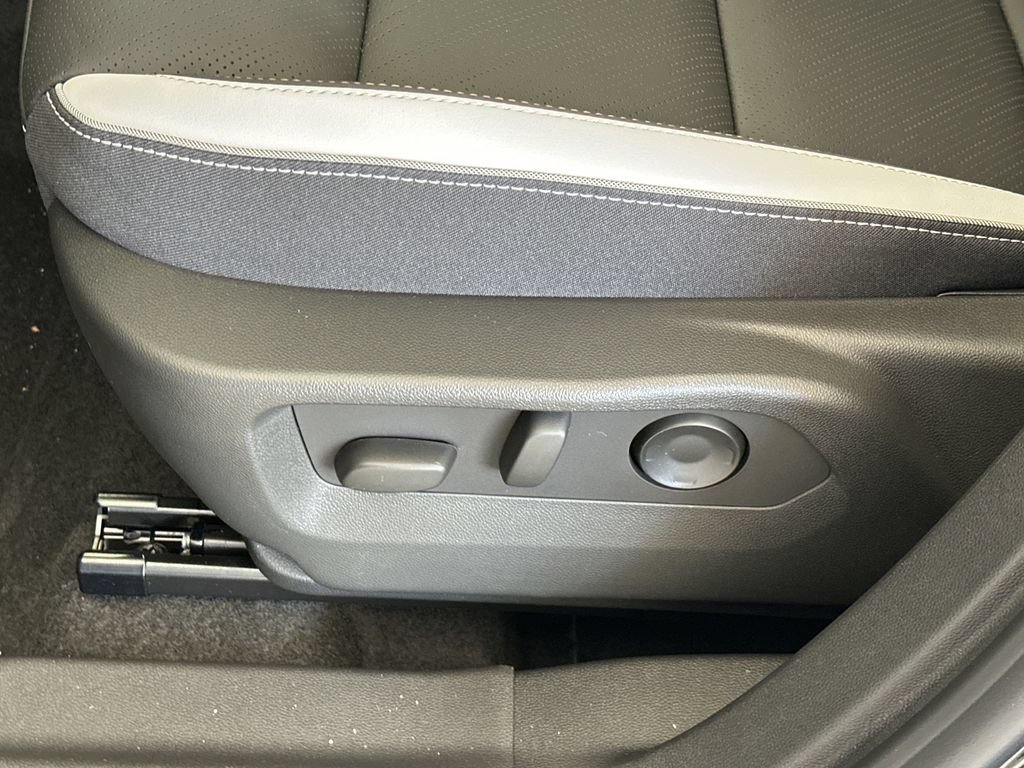 New 2026 Buick Envision Sport Touring AWD/4WD image 15