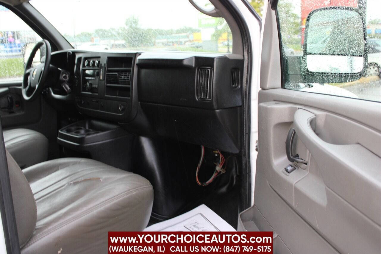 Used 2011 Chevrolet Express 1500 image 17