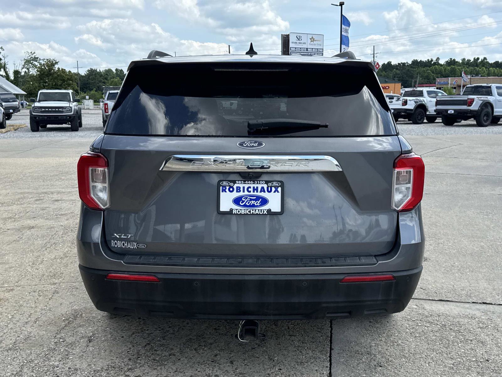 Used 2021 Ford Explorer XLT RWD image 6