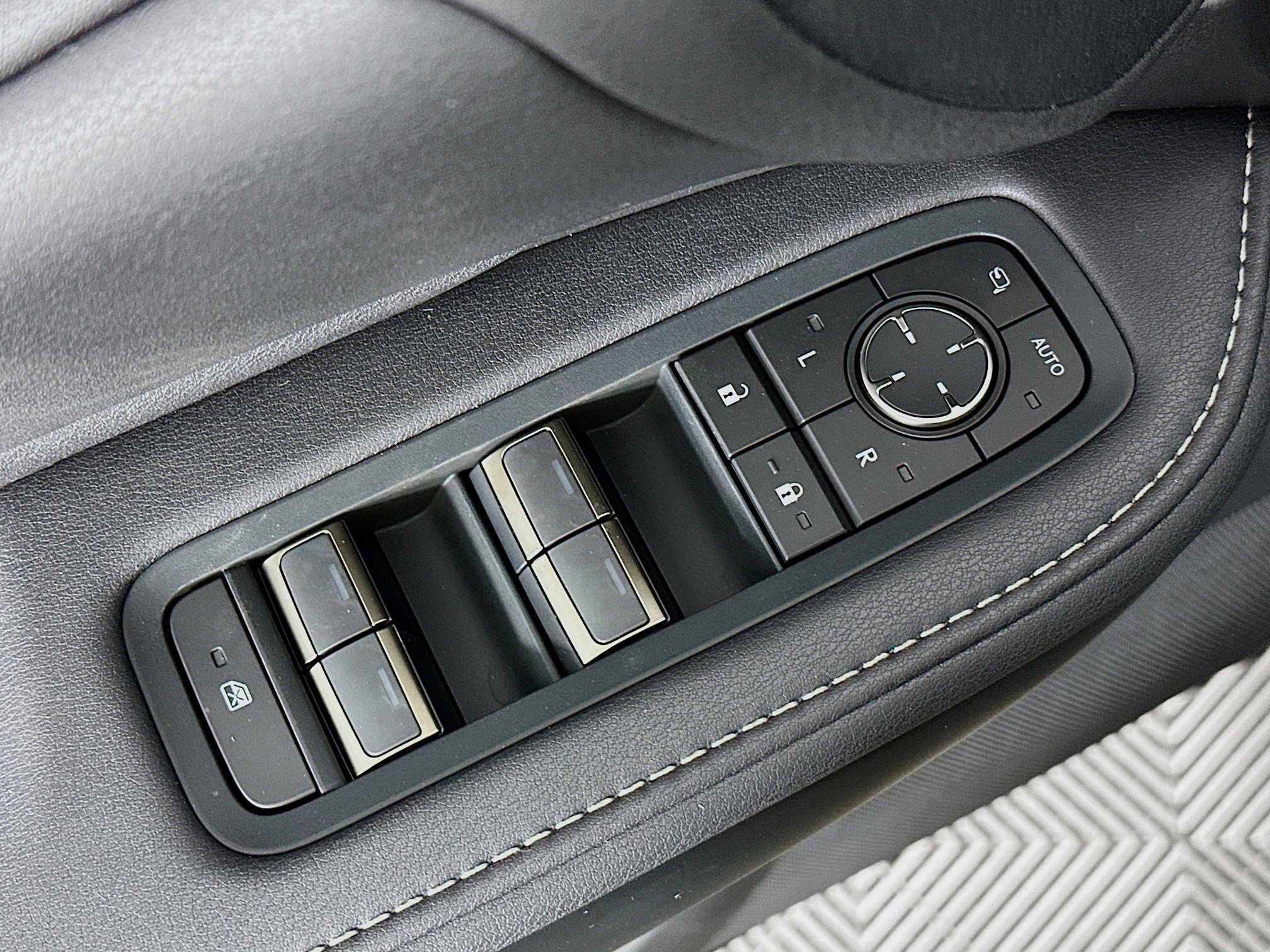 New 2026 Lexus TX 350 AWD image 18