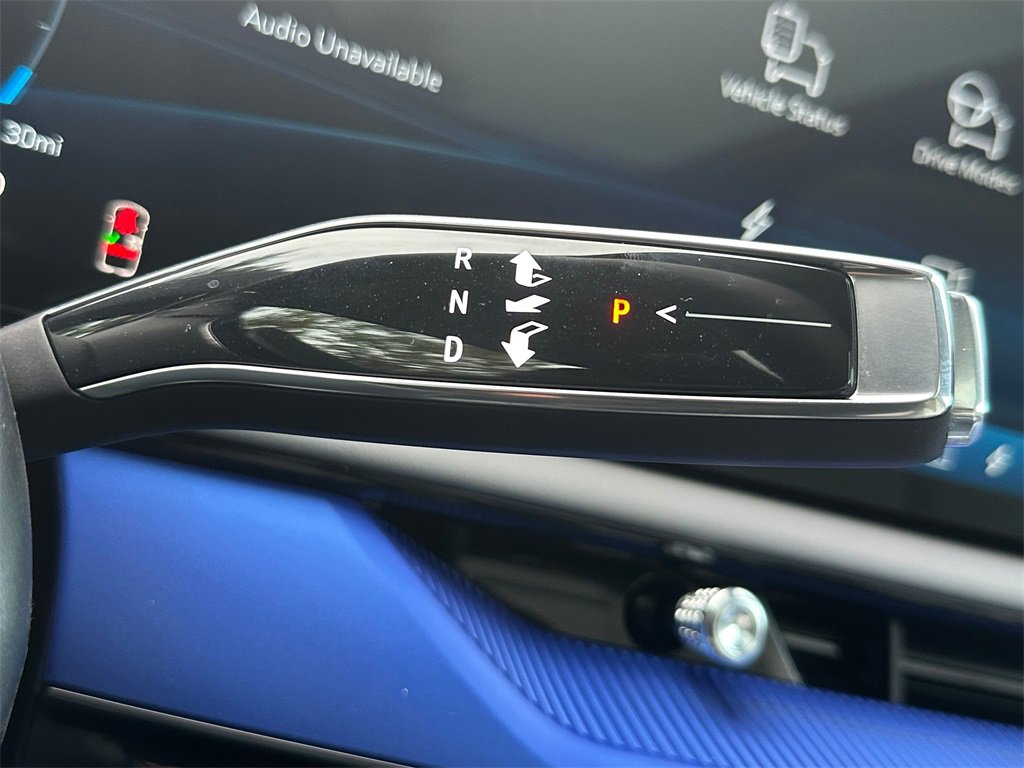 New 2026 Cadillac Optiq Luxury 2 image 30