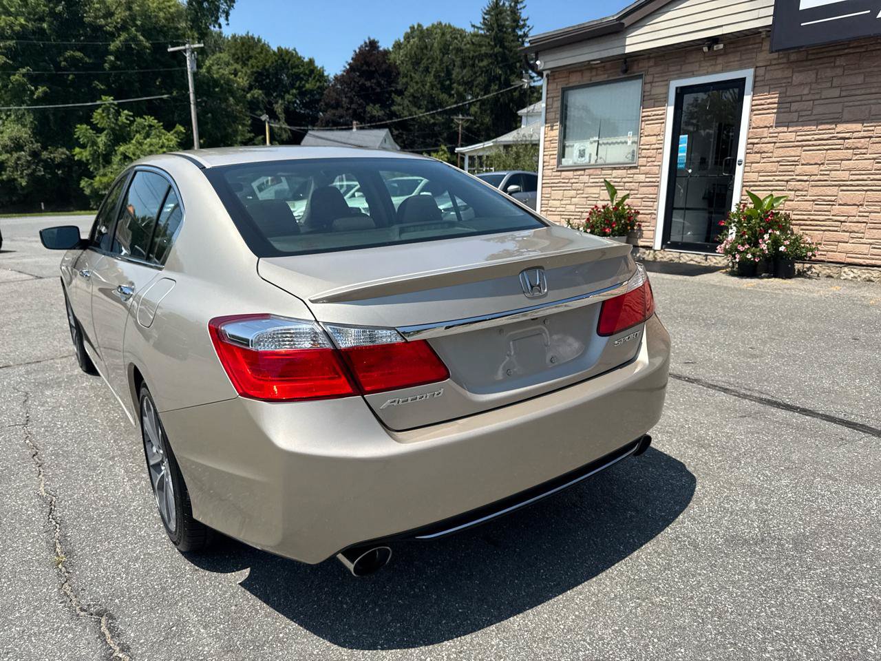 Used 2014 Honda Accord Sport image 12