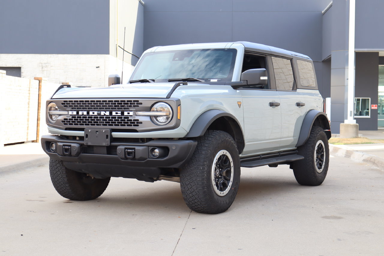 Used 2022 Ford Bronco Badlands AWD/4WD image 2