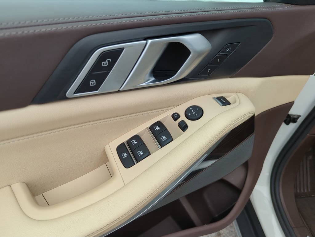 Used 2019 BMW X5 xDrive40i w/ Premium Package 2 image 19
