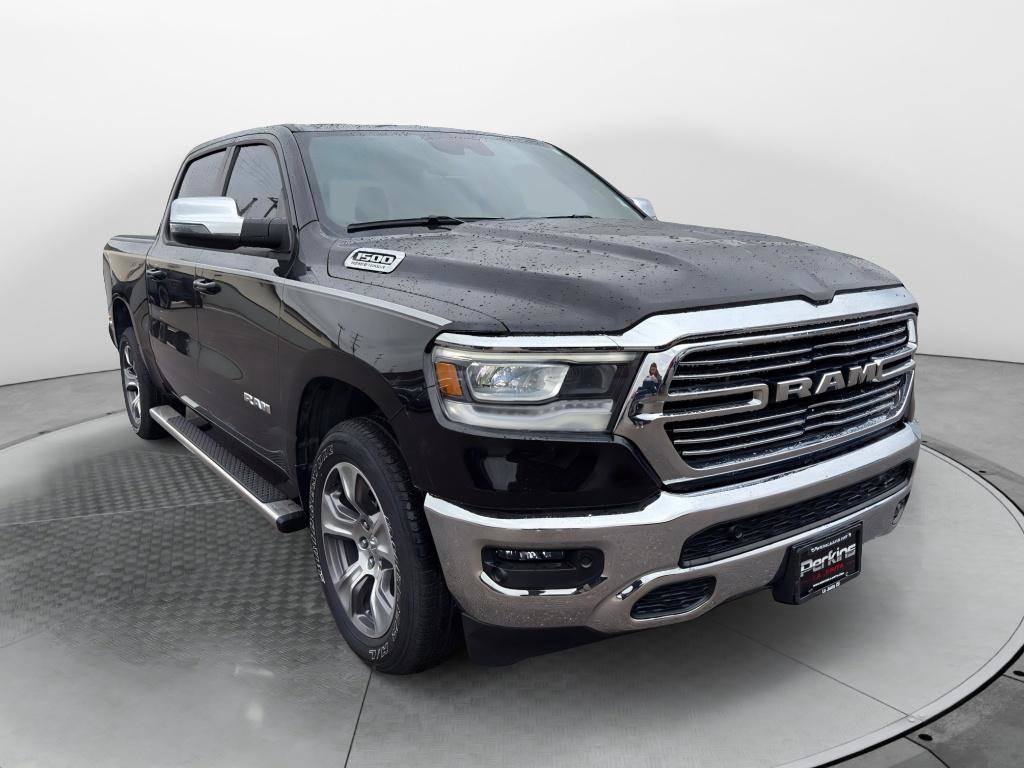 Used 2023 RAM 1500 Laramie AWD/4WD image 3