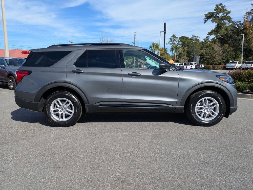 New 2026 Ford Explorer Active image 4