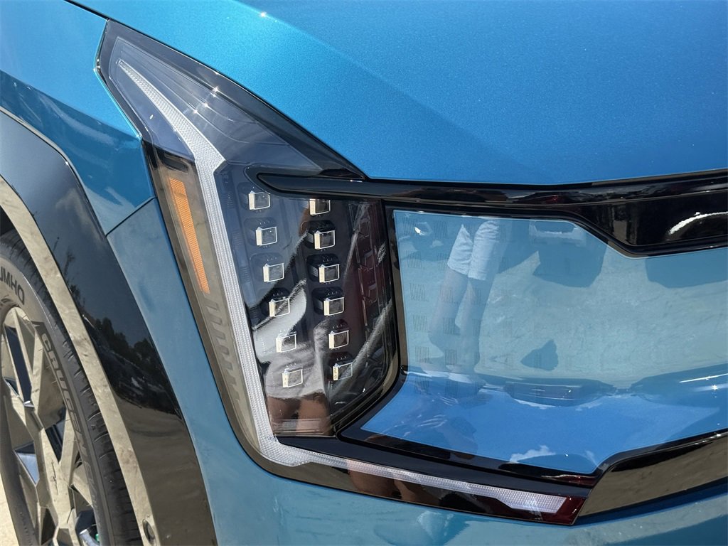 New 2026 Kia EV9 Land w/ Nightfall Edition Package image 10