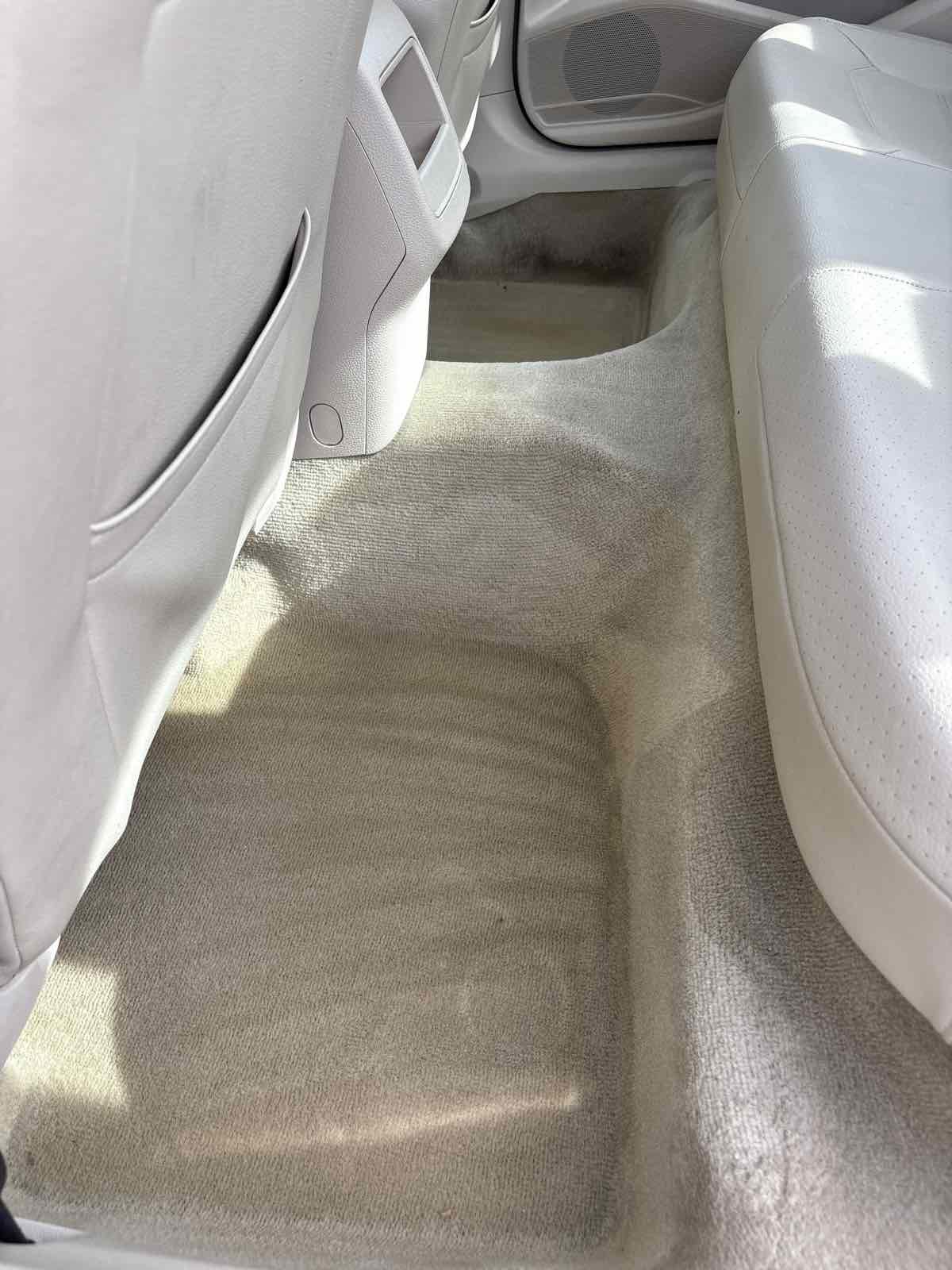 Used 2012 Volkswagen Passat 2.5 SE image 10