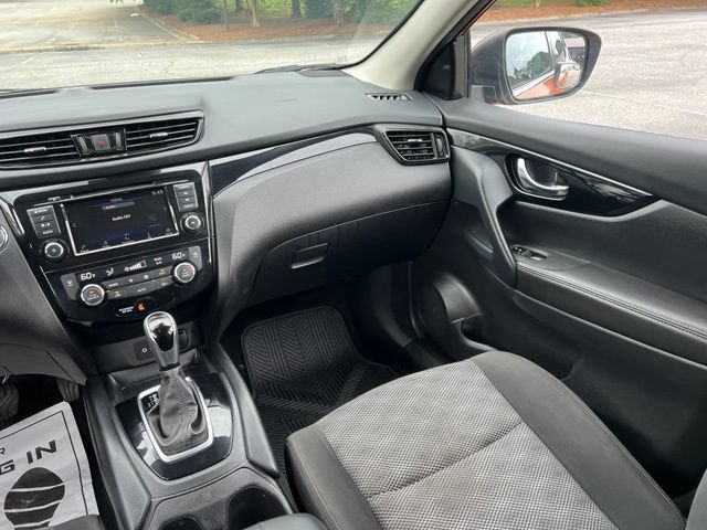Used 2022 Nissan Rogue Sport SV FWD image 25