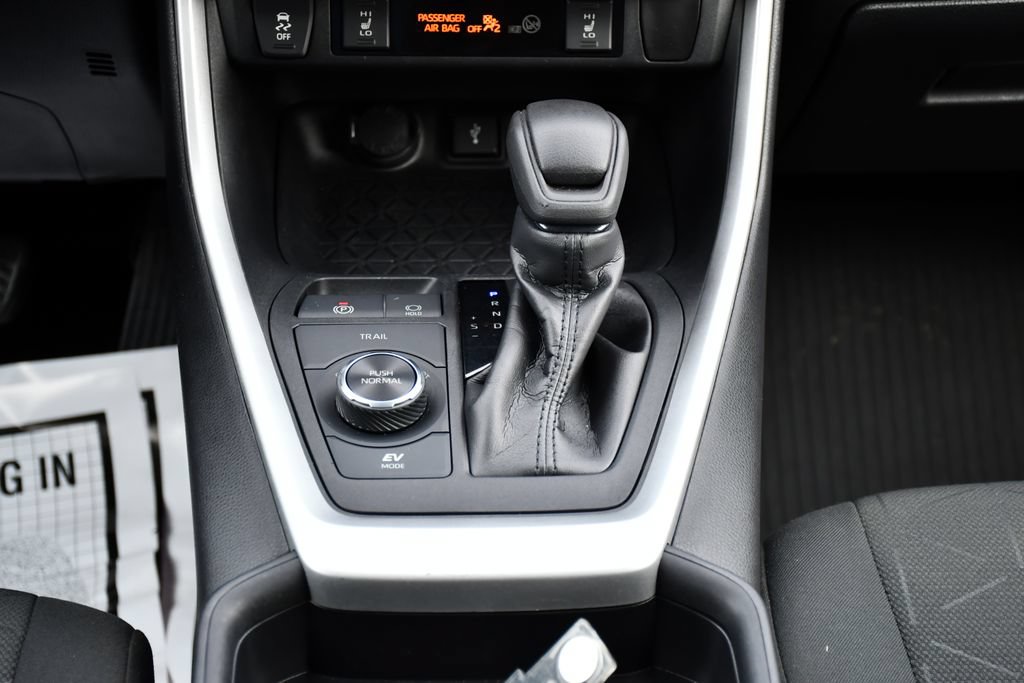 Used 2021 Toyota RAV4 XLE w/ Convenience Package AWD/4WD image 30