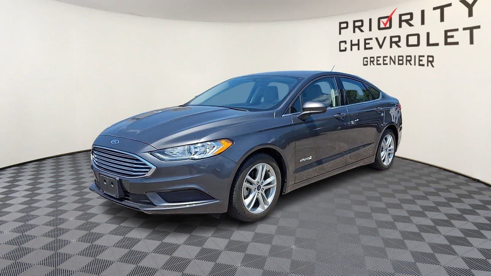 Used 2018 Ford Fusion S FWD image 4