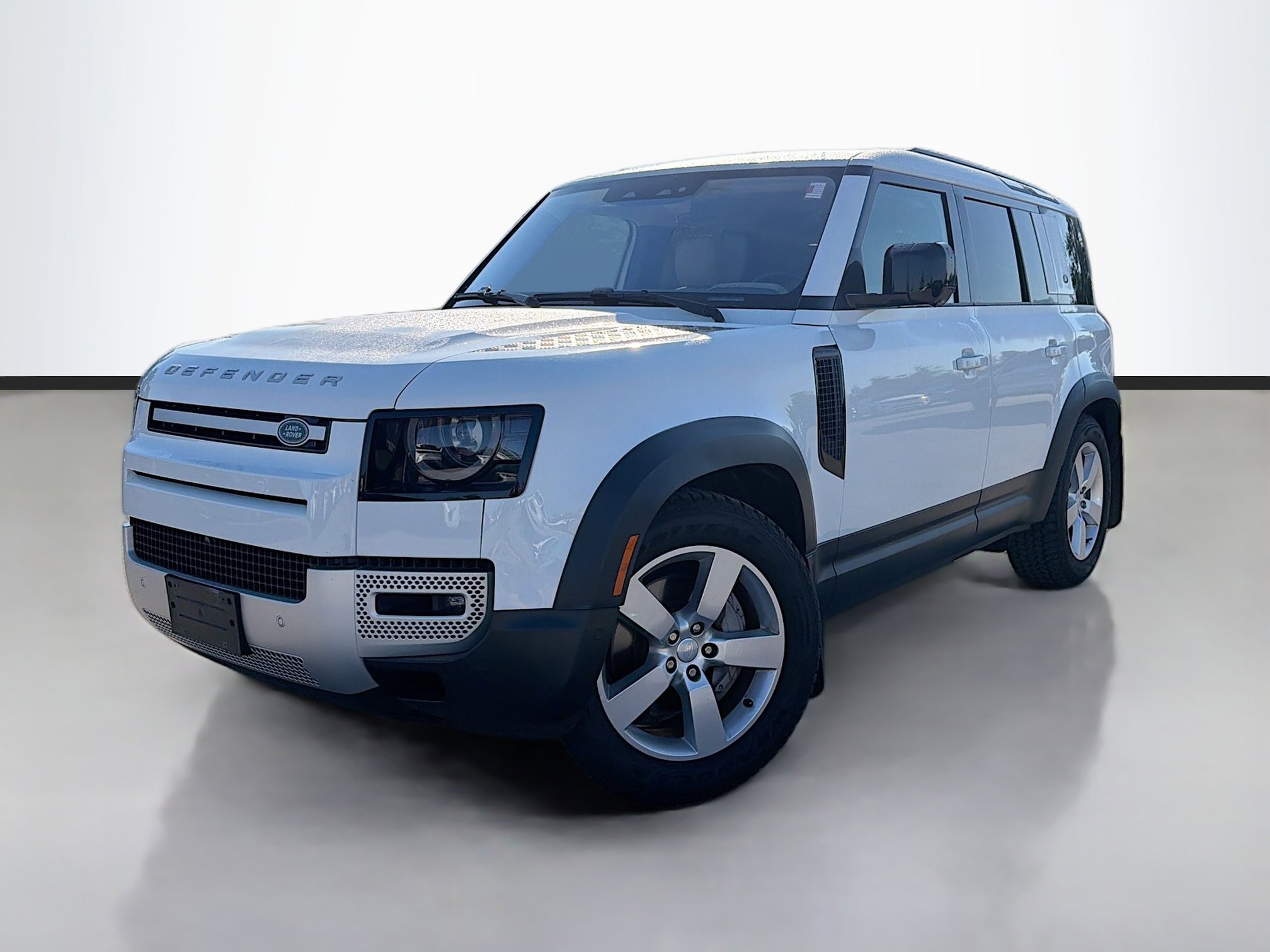 Used 2022 Land Rover Defender 110 SE image 1