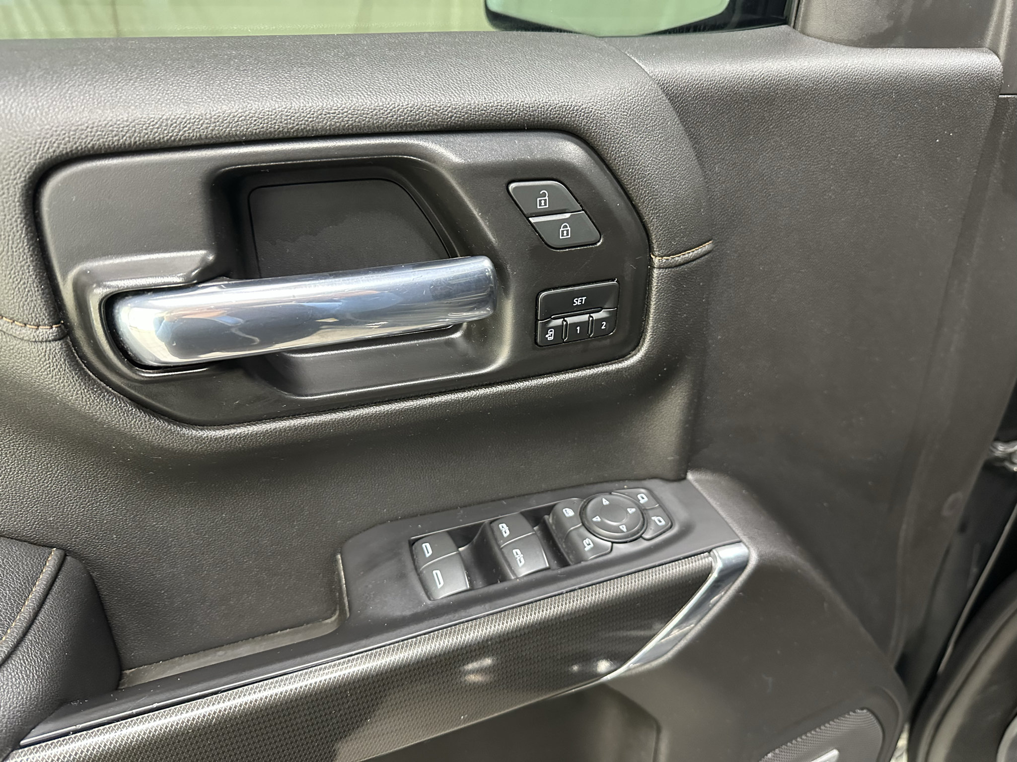 Used 2021 GMC Sierra 1500 AT4 w/ AT4 Preferred Package AWD/4WD image 29