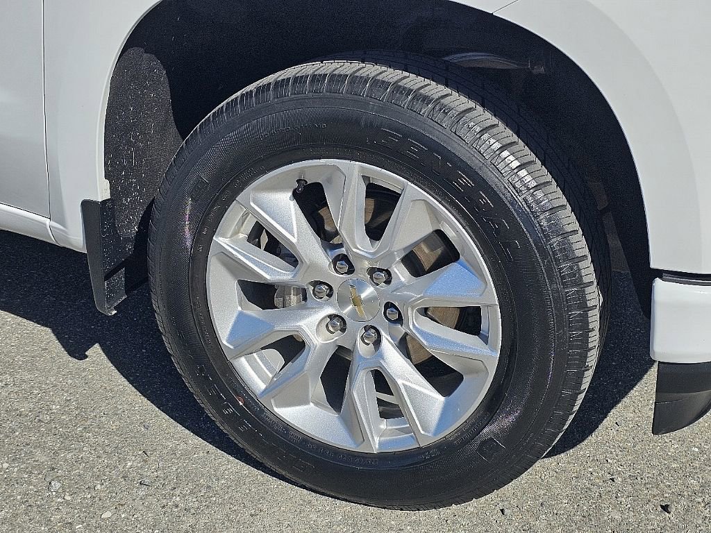 Used 2021 Chevrolet Silverado 1500 Custom w/ Safety Confidence Package image 8