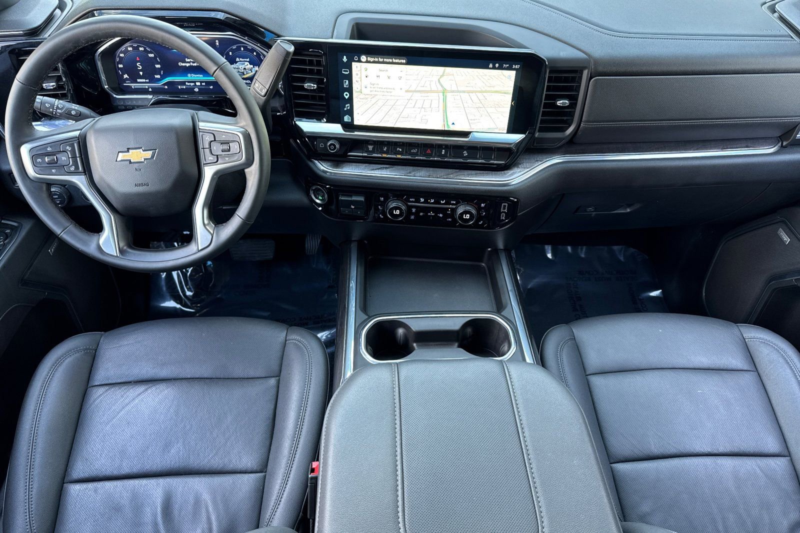 Used 2025 Chevrolet Silverado 2500 LTZ w/ LTZ Premium Package image 16